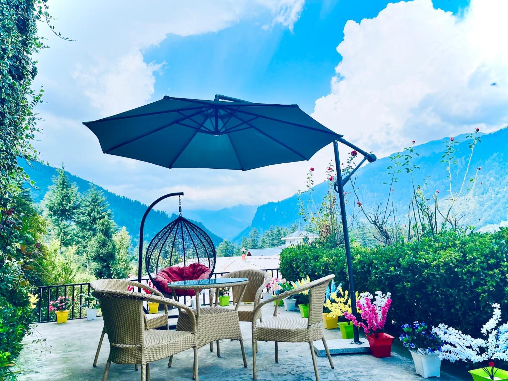 The Manu Emerald # Farmhouse # Top Selling Cottage In Manali # Peaceful Heritage Cozy Stay # Lawn With Bonfire # Most Awarded Exterior photo