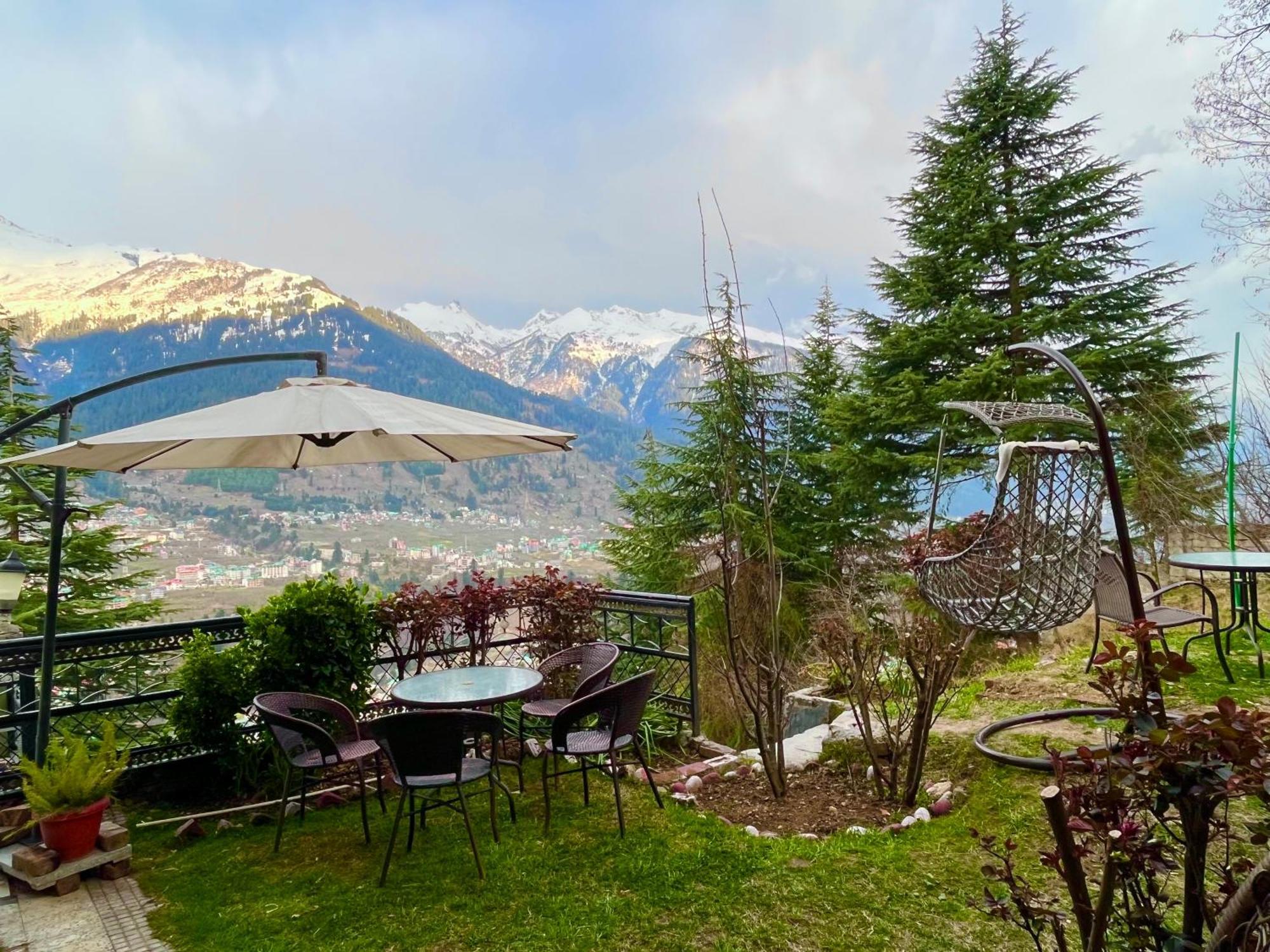 The Manu Emerald # Farmhouse # Top Selling Cottage In Manali # Peaceful Heritage Cozy Stay # Lawn With Bonfire # Most Awarded Exterior photo